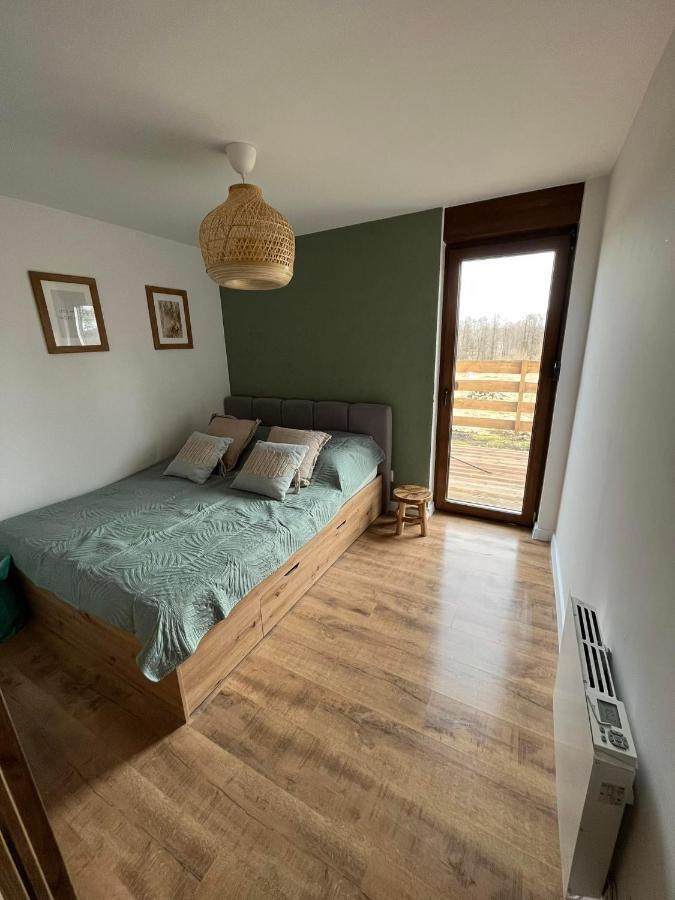 Zielona Chatka Nad Sapina Pozezdrze Bagian luar foto