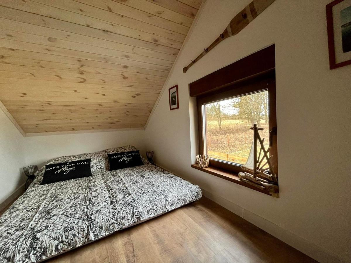 Zielona Chatka Nad Sapina Pozezdrze Bagian luar foto