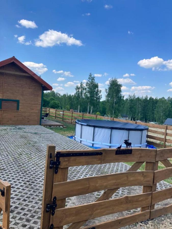 Zielona Chatka Nad Sapina Pozezdrze Bagian luar foto