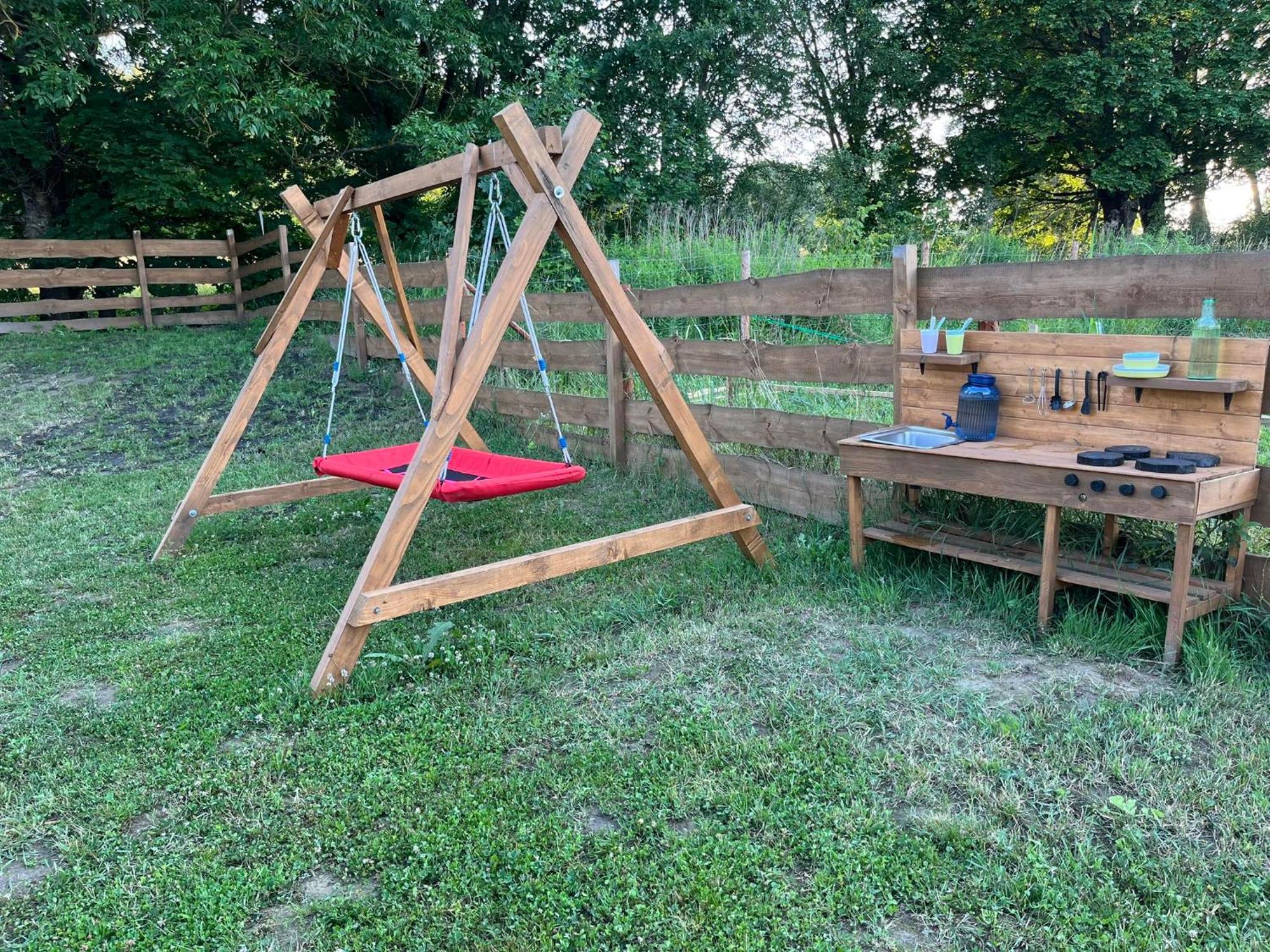 Zielona Chatka Nad Sapina Pozezdrze Bagian luar foto